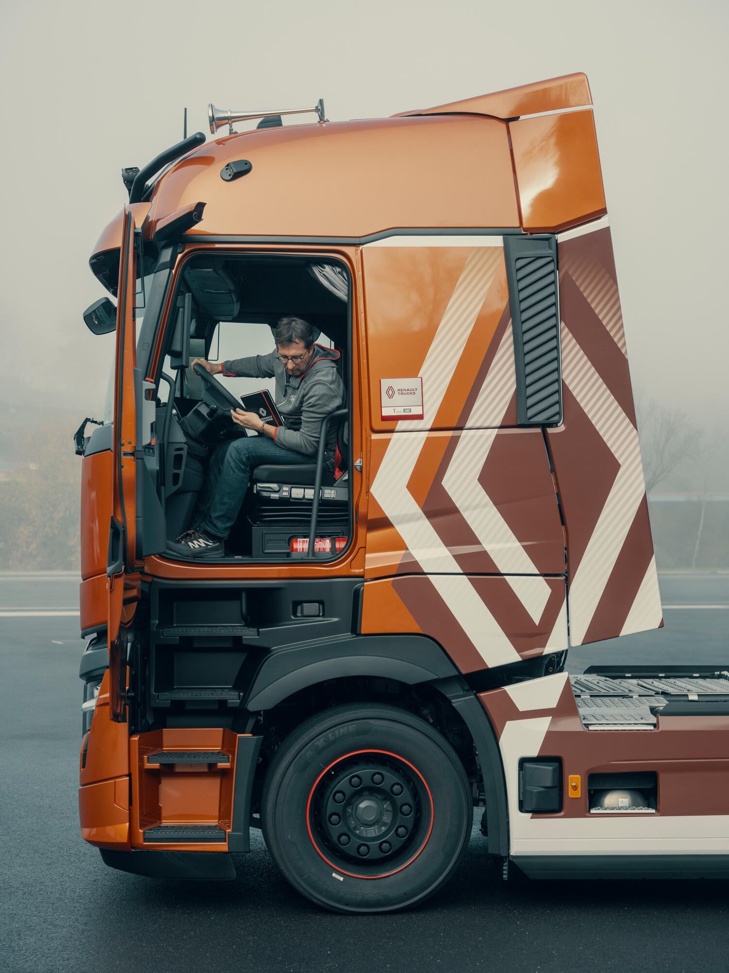 Renault Trucks T High Smart Racer
