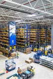 Zentrallager der Volvo Group in Malsfeld von innen.