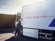Man charging Renault Trucks E-Tech D