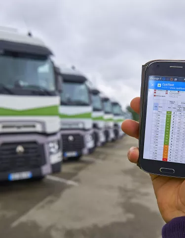 Renault-Trucks-Optifleet-App-03