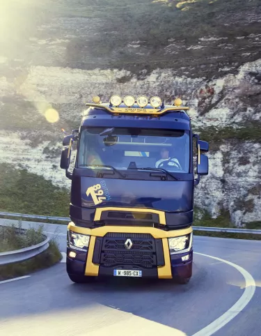 T-High-1894-Edition-01