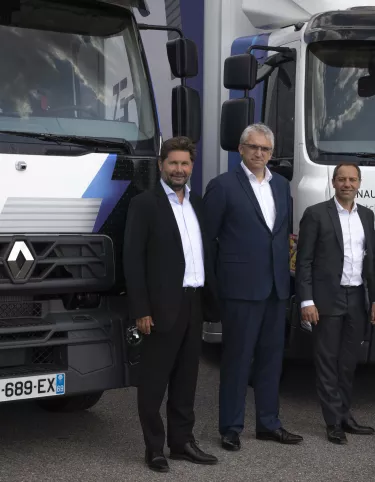 V.l.n.r.: Christophe Martin, Geschäftsführer Renault Trucks Frankreich, – Frédéric Delaval, Geschäftsführer Urby – Olivier Storch, Geopost DPD Group Deputy General Manager – Bruno Blin, Präseident Renault Trucks