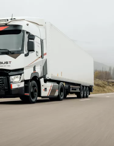 Der Renault Trucks T Robust auf der Straße