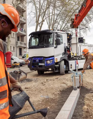 Renault Trucks E-Tech C 8x4 Tridem