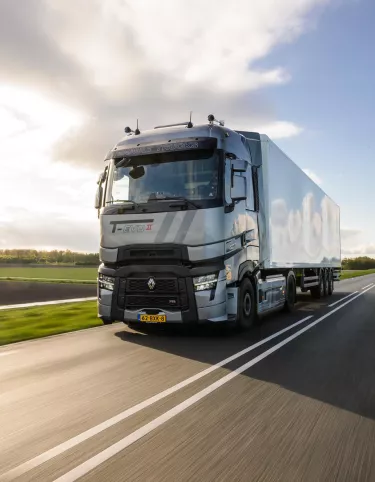 Renault Trucks T-High | Header