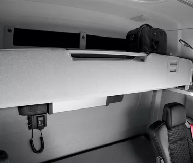 Renault Trucks T High convertible upper bed